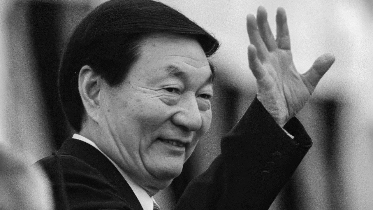 Zhu Rongji'nin Hong Kong'a Moral Aşıladığı 2002 Ziyareti