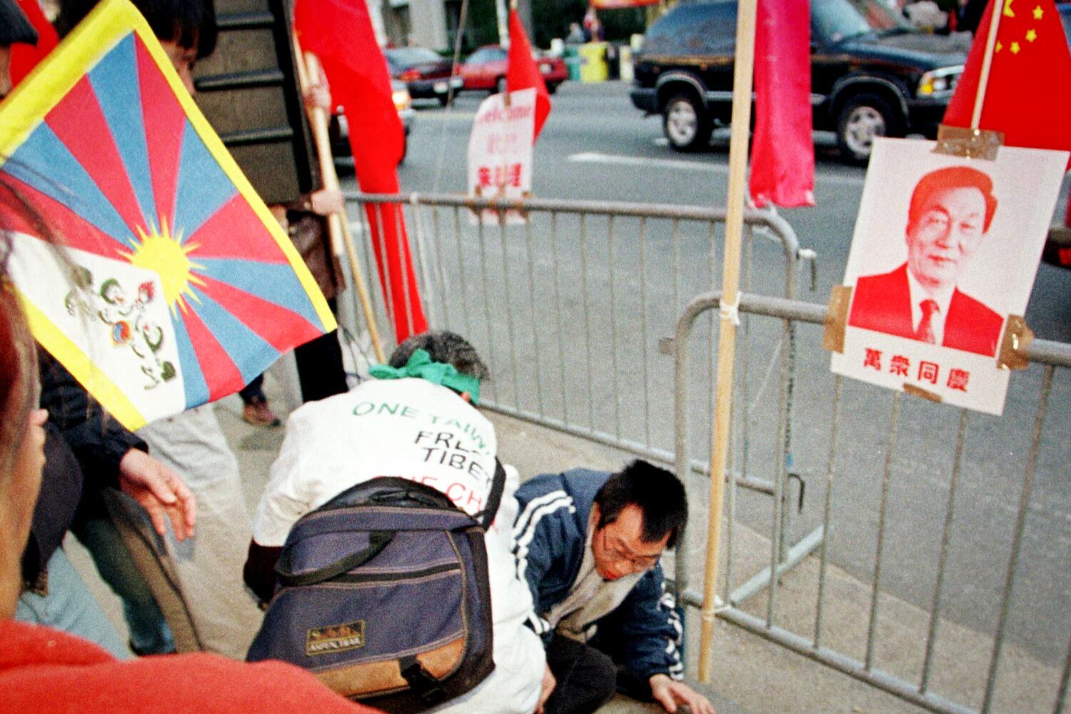 Zhu Rongji'nin Tibet Politikası: Ekonomiyle Sıkı Kontrol