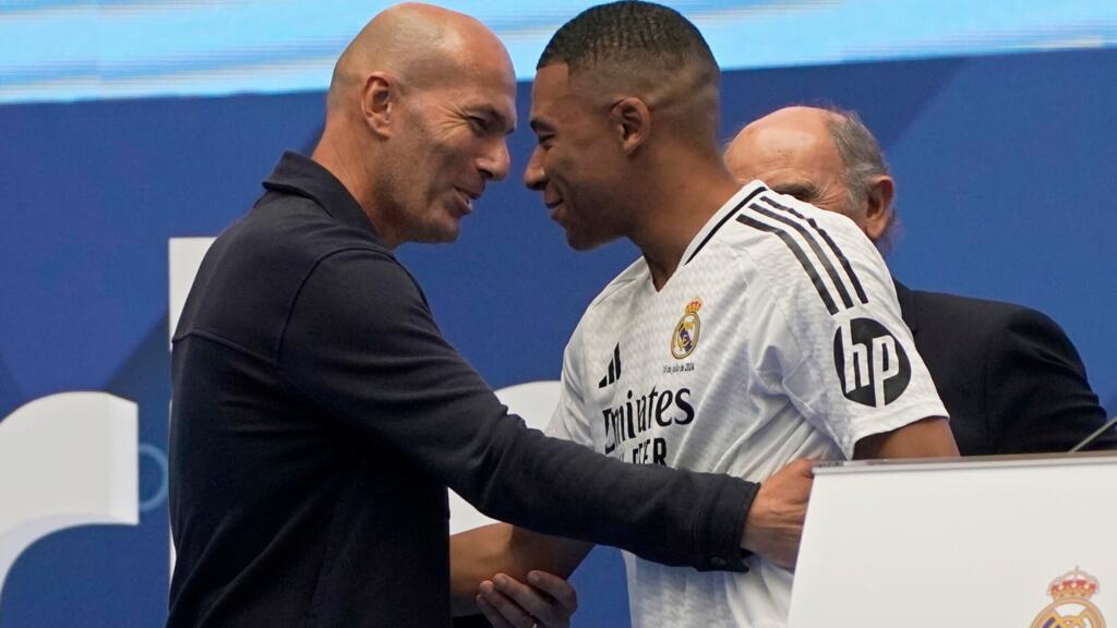 Zidane Fransa Milli Takımı Teknik Direktörlüğüne Resmen Atandı