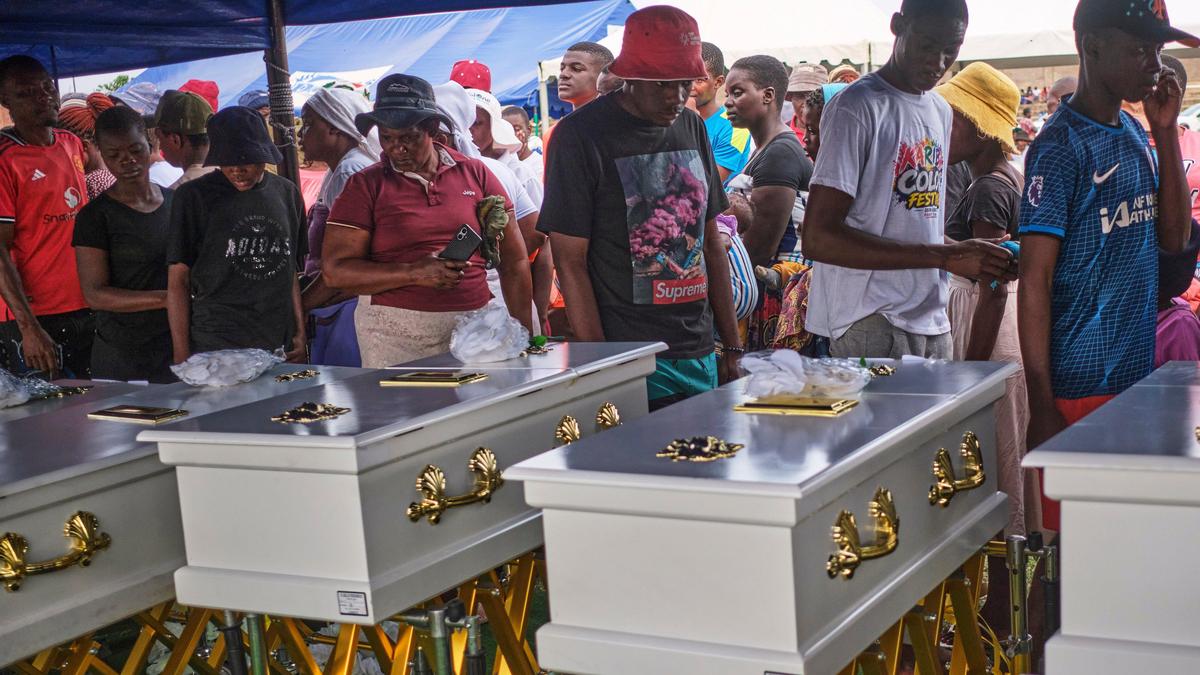 Zimbabve'de feribot faciasında ölü sayısı 68'e yükseldi