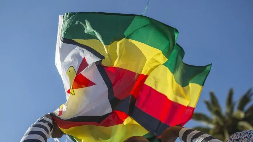 Zimbabve, Güney Afrika'dan 100 bine yakın vatandaşını geri getirdi