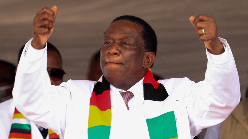 Zimbabve'de iktidar partisi meclis denetimini işlevsiz hale getirmekle suçlanıyor