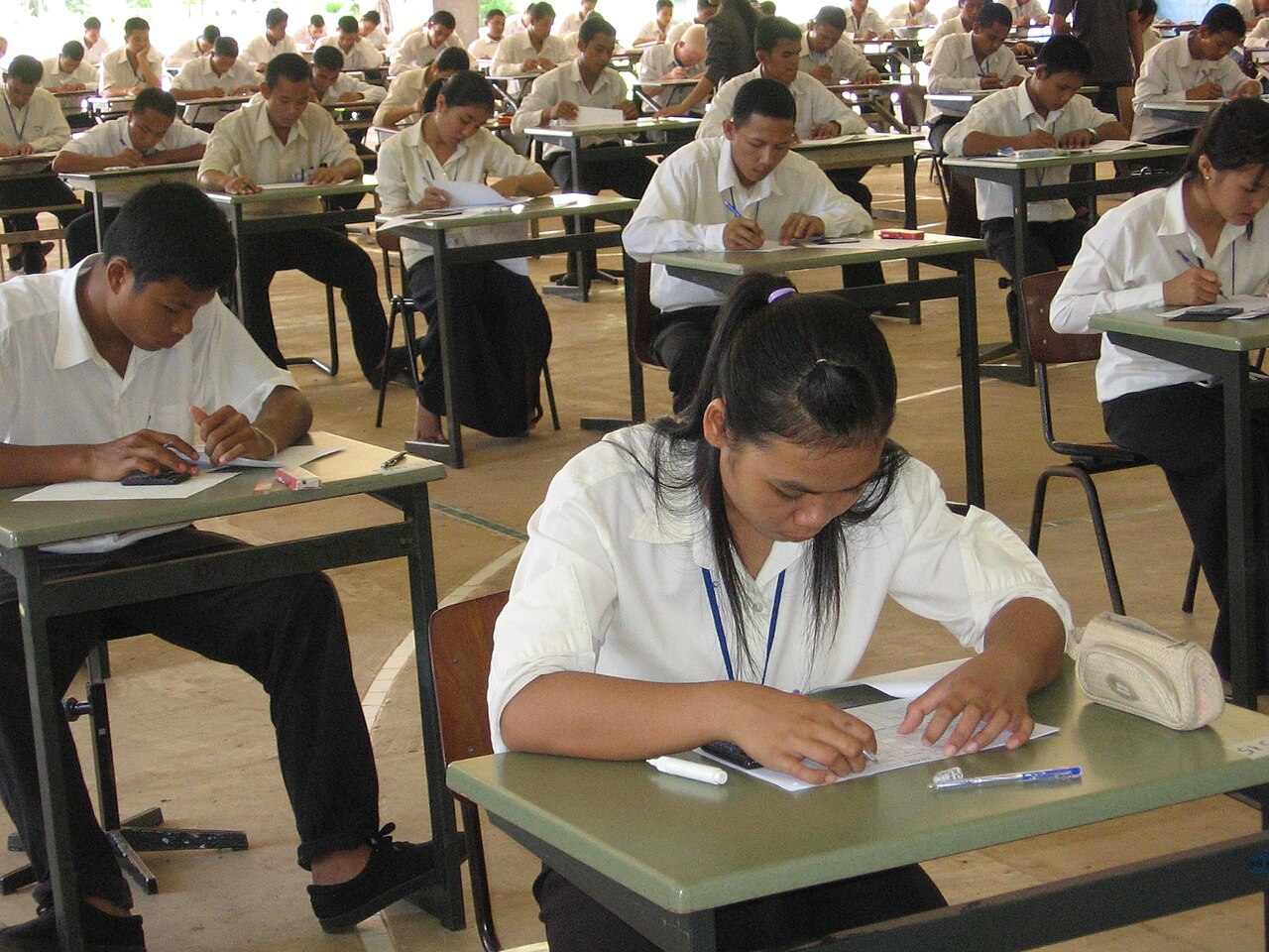 Zorunlu GCSE tekrar sınavları gençlerin ruh sağlığını olumsuz etkiliyor
