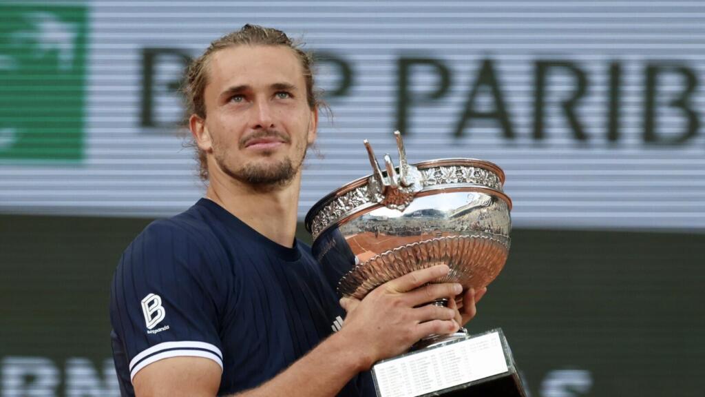Zverev, Cobolli'yi beş sette geçerek ilk Grand Slam zaferine ulaştı